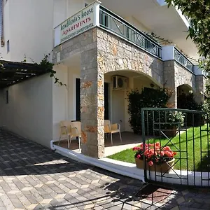 Kondilenias House , Kallithea (Chalkidiki) Греция