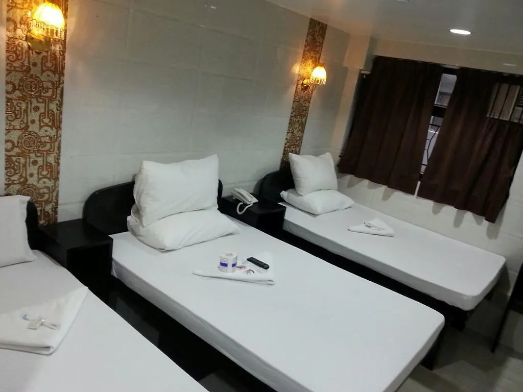 Manhattan Guesthouse Гонконг